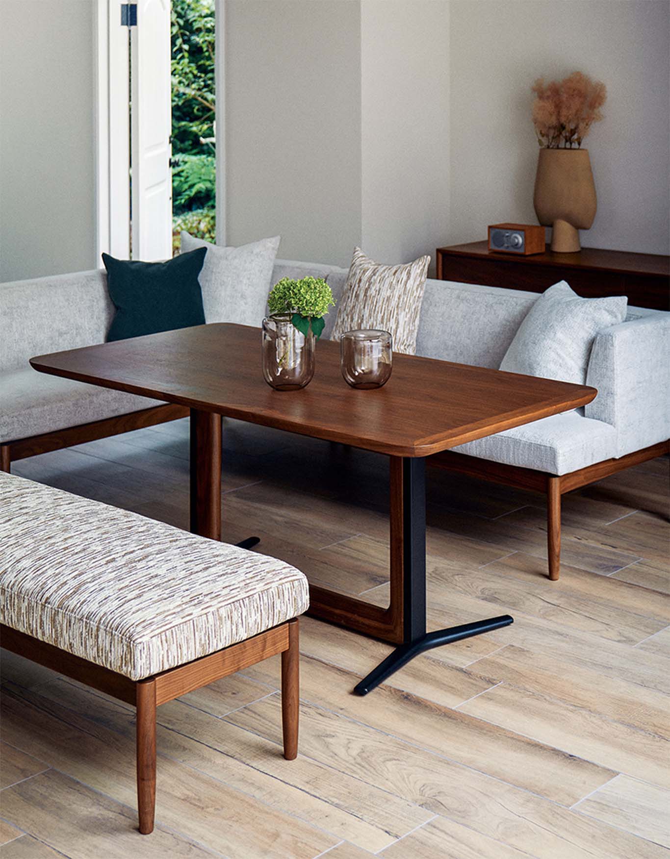 SDT740｜DINING TABLE｜PRODUCTS｜国産家具メーカー HUKLA｜日本