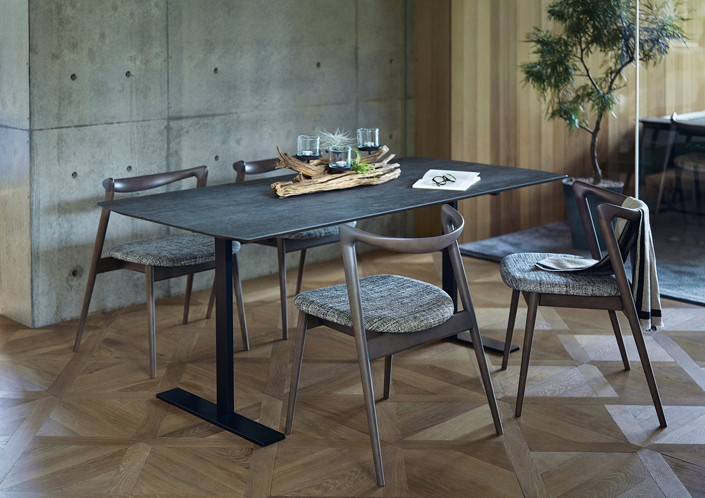 KASTOR・D｜DINING TABLE｜PRODUCTS｜国産家具メーカー HUKLA｜日本フクラ